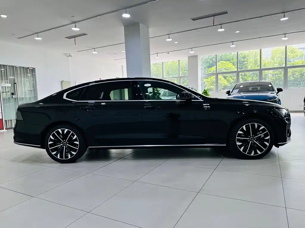 Volvo S90 PHEV — фото 4