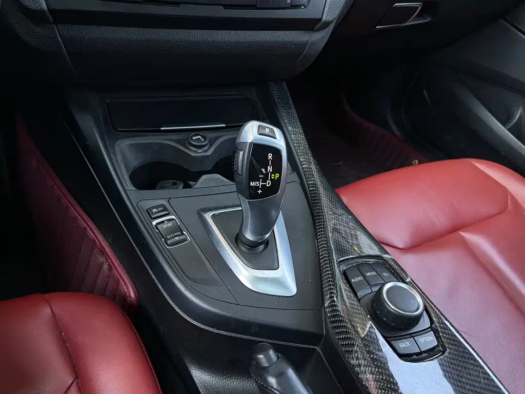 BMW 1 Series 2014 — фото 11
