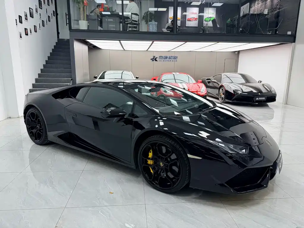 Lamborghini Huracán 2015 — фото 15