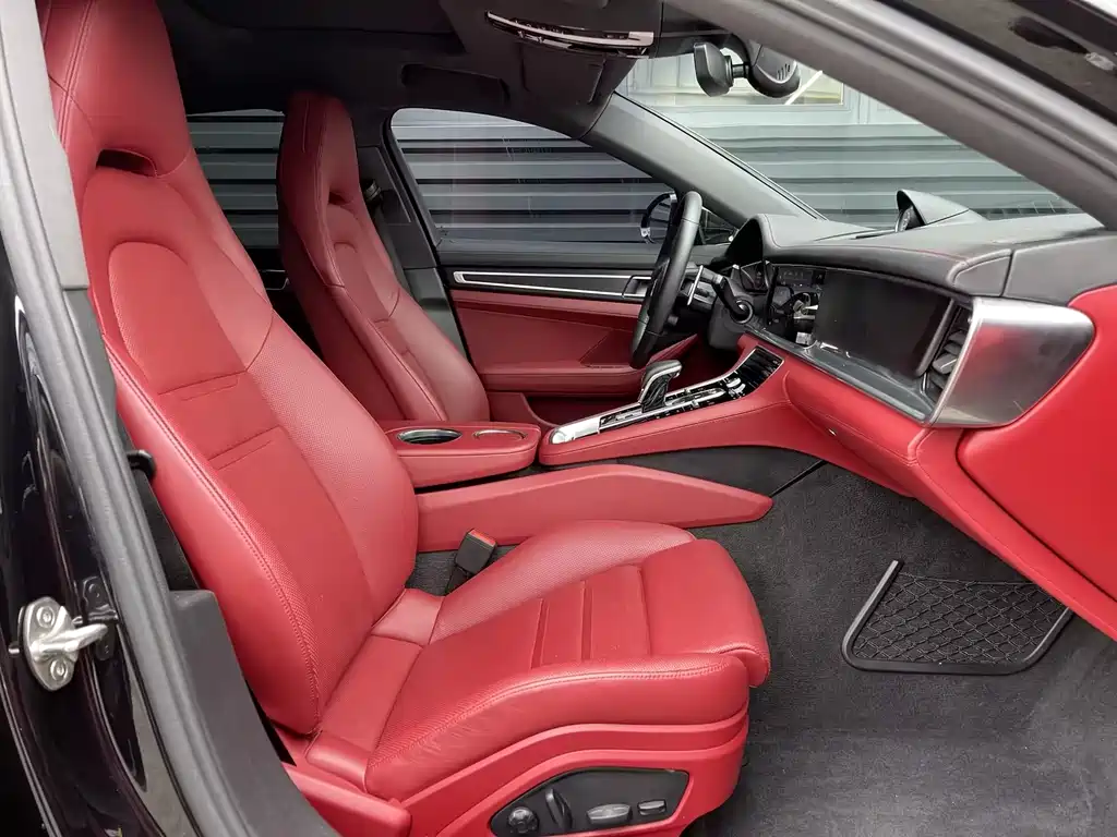 Porsche Panamera 2023 — фото 10