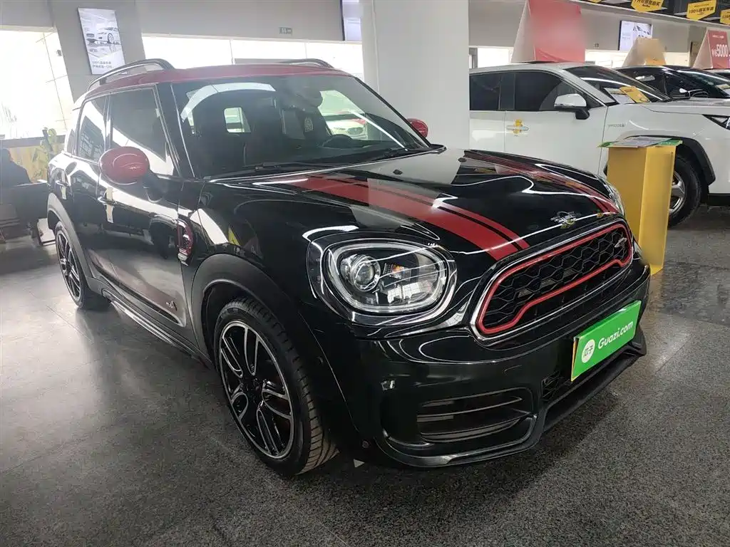 MINI JCW Countryman 2019 — фото 22