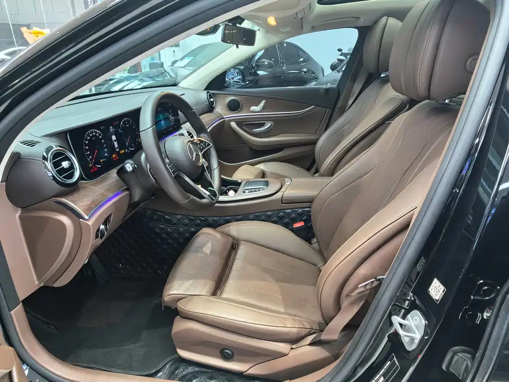 Mercedes-Benz E-Class 2023
