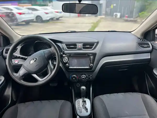 Kia K2 2013
