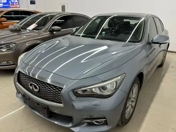 Infiniti Q50L 2015