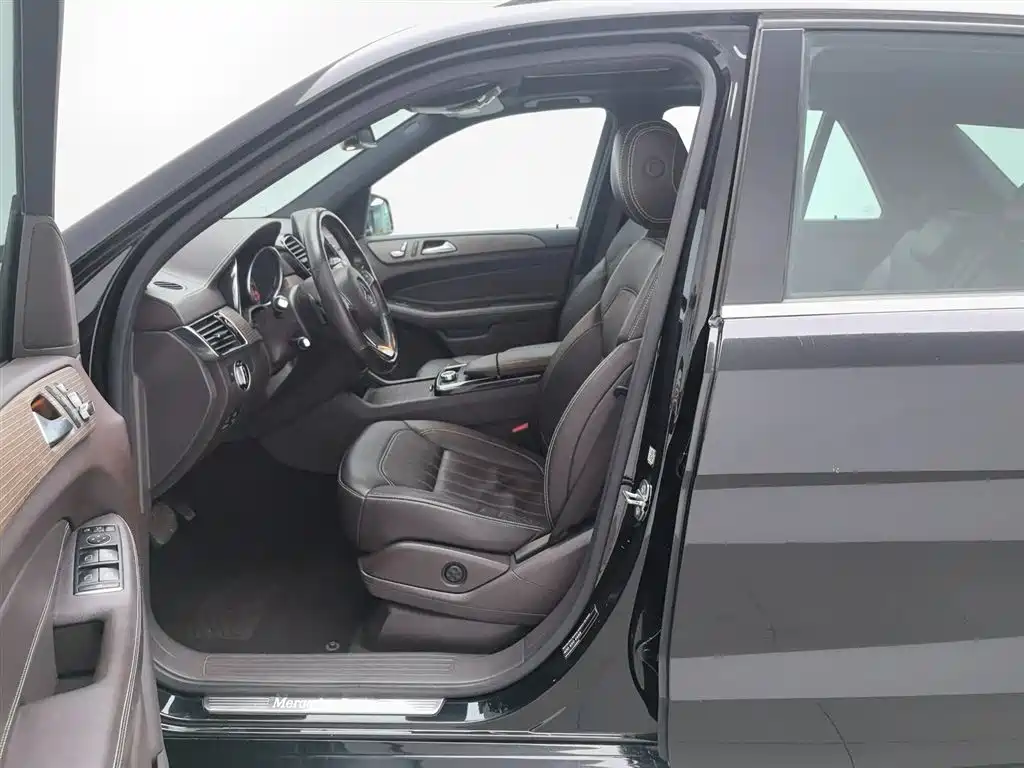 Mercedes-Benz GLE 2019 — фото 22