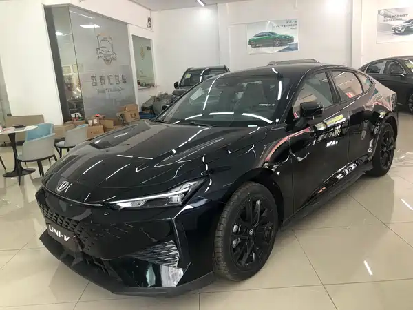 Changan UNI-V 2024