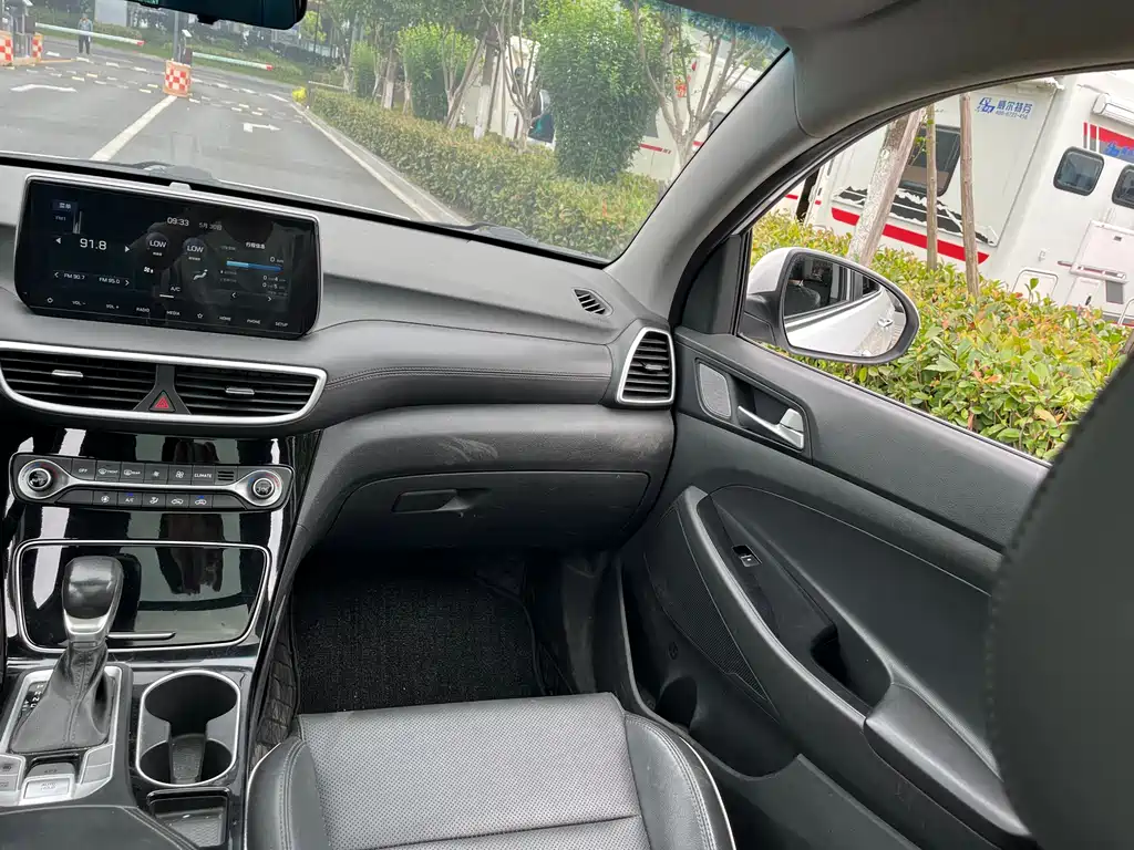 Hyundai Tucson 2020 — фото 16