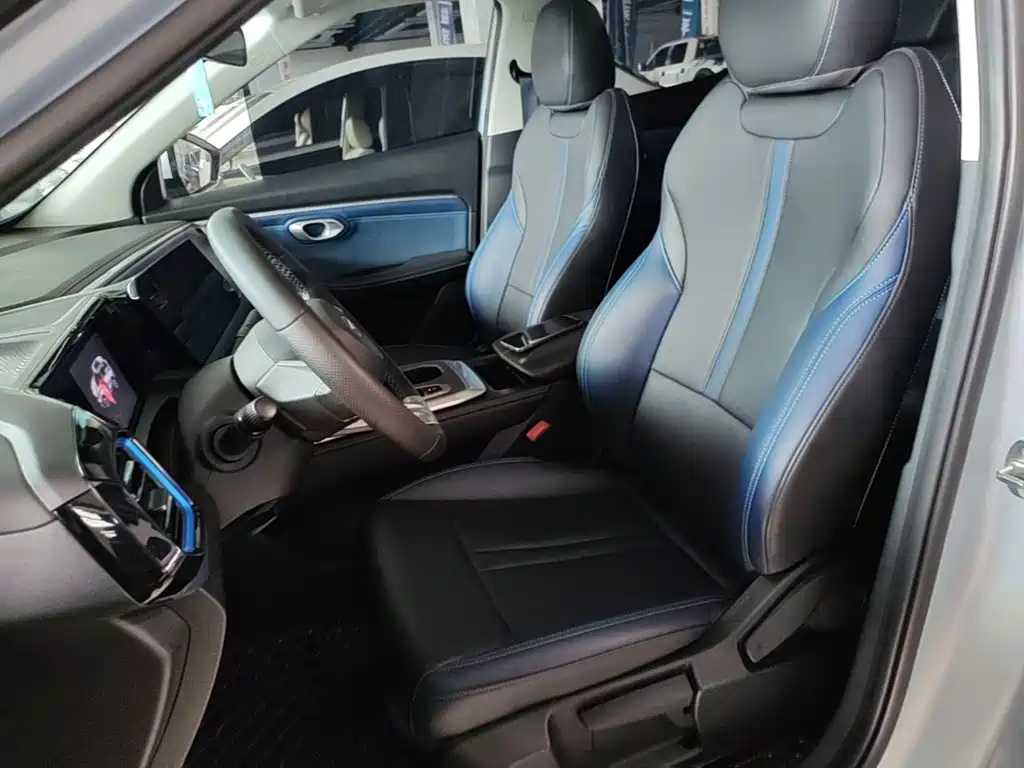 GAC Motor Trumpchi GS3 2024 — фото 15