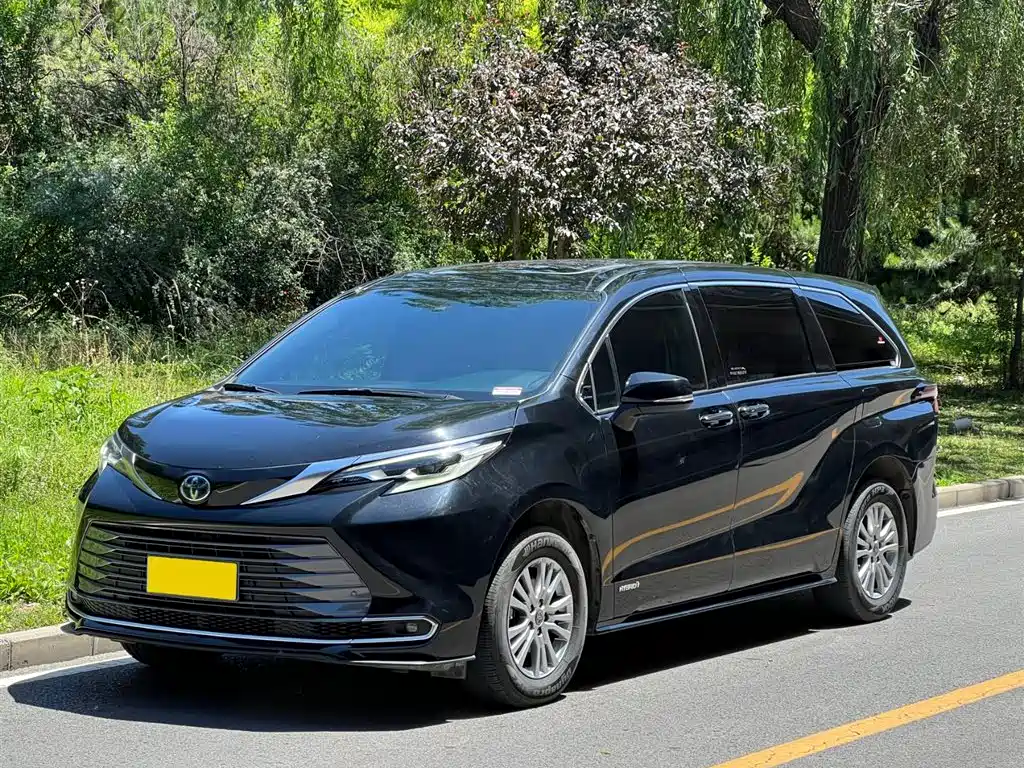 Toyota Sienna 2022