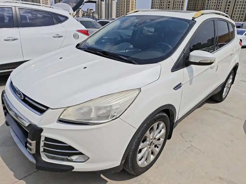 Ford Kuga 2015 — фото 2