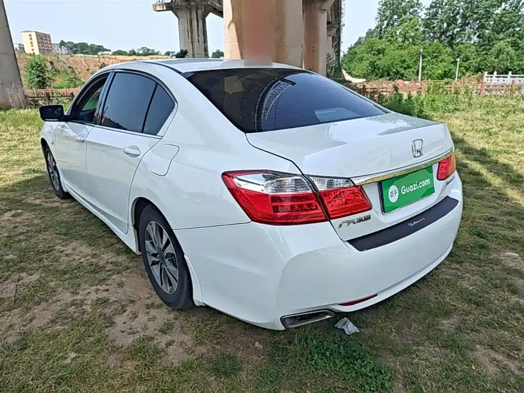 Honda Accord 2015 — фото 5