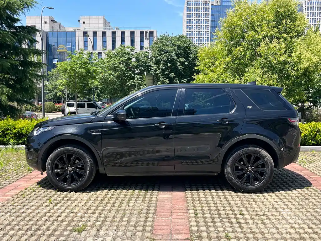Land Rover Discovery Sport 2018 — фото 3