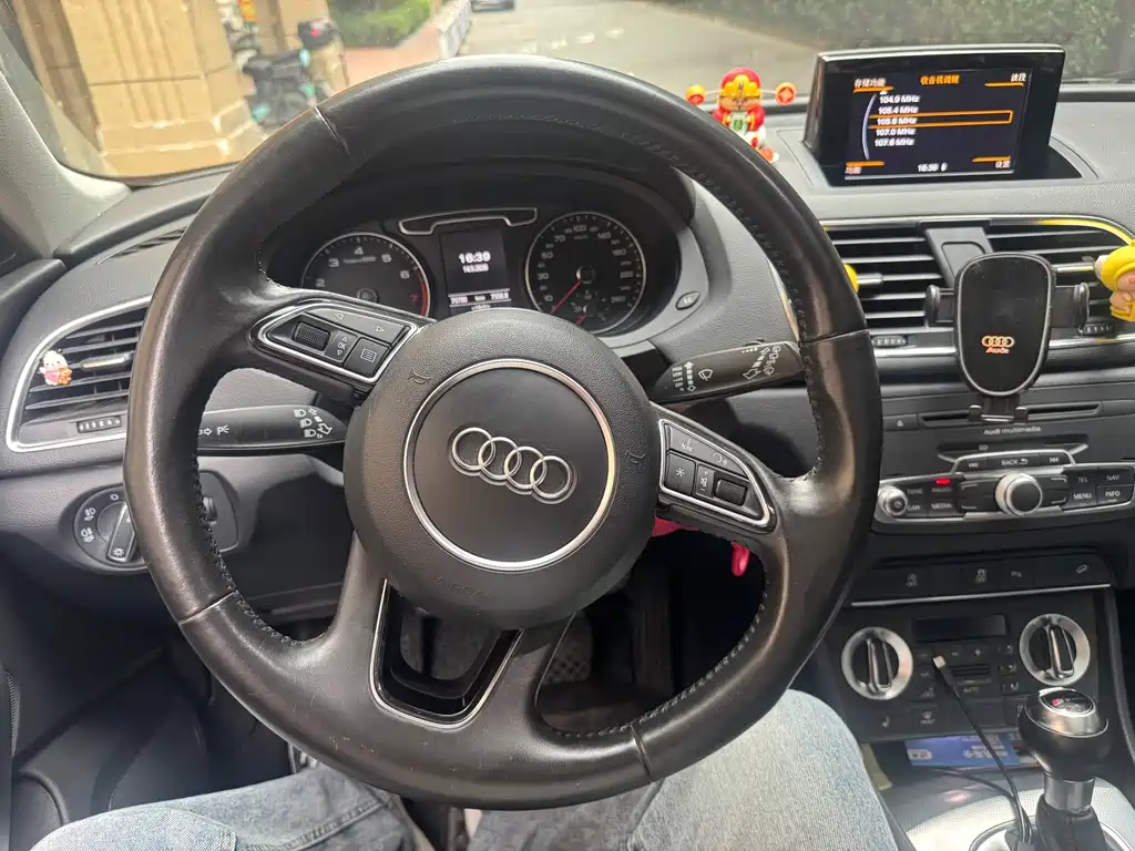 Audi Q3 2015 — фото 6