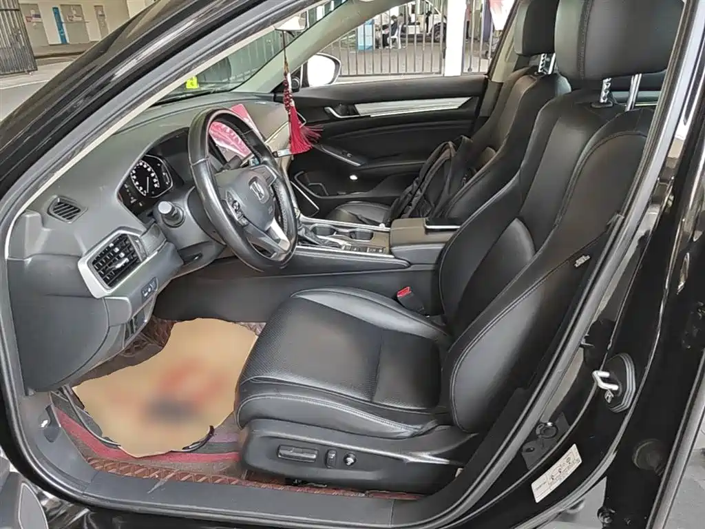 Honda Accord 2022 — фото 15