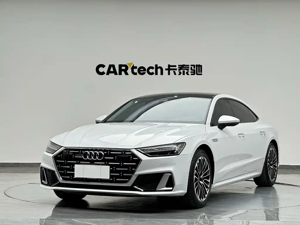 Audi A7L 2022 — фото 1