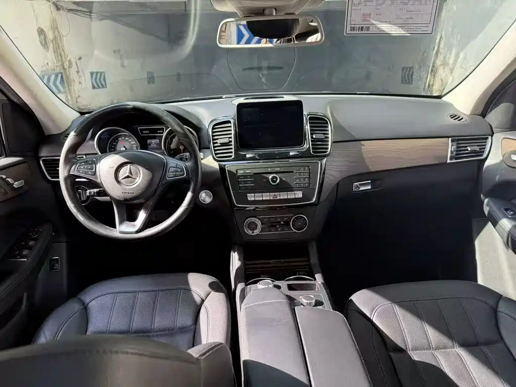 Mercedes-Benz GLE 2017 — фото 4