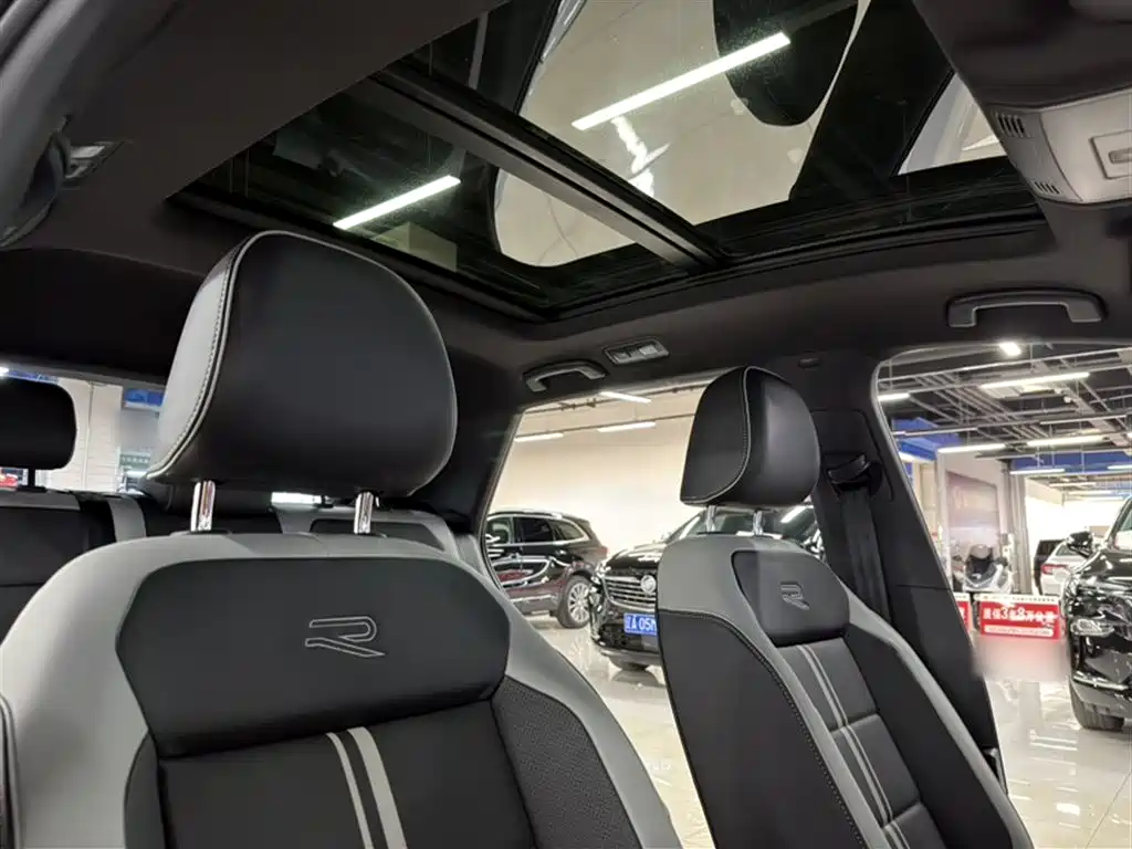 Volkswagen T-Roc 2024 — фото 17