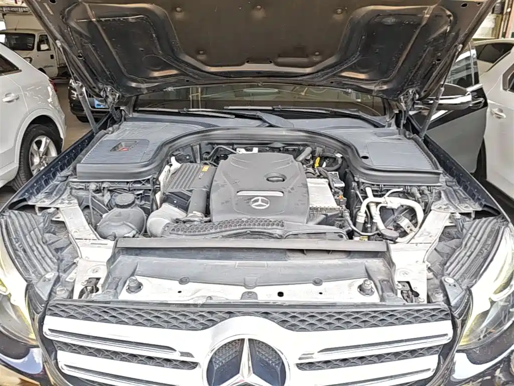 Mercedes-Benz GLC 2018 — фото 20