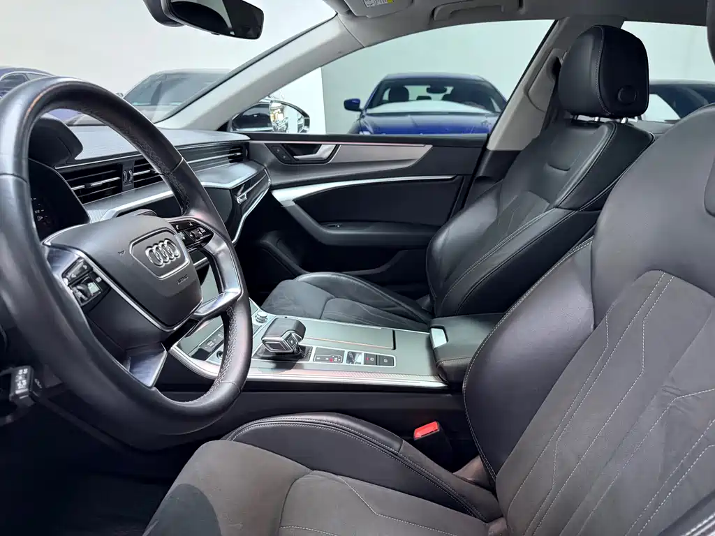 Audi A7L 2024 — фото 4