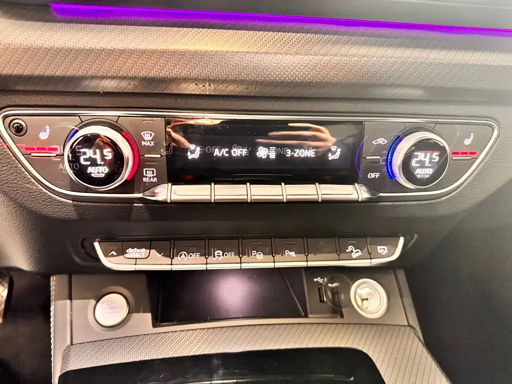 Audi Q5L 2023 — фото 19