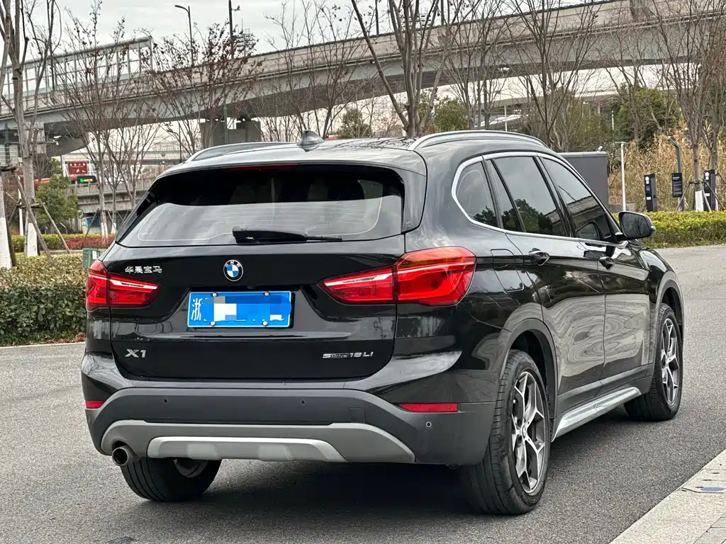 BMW X1 2019 — фото 6