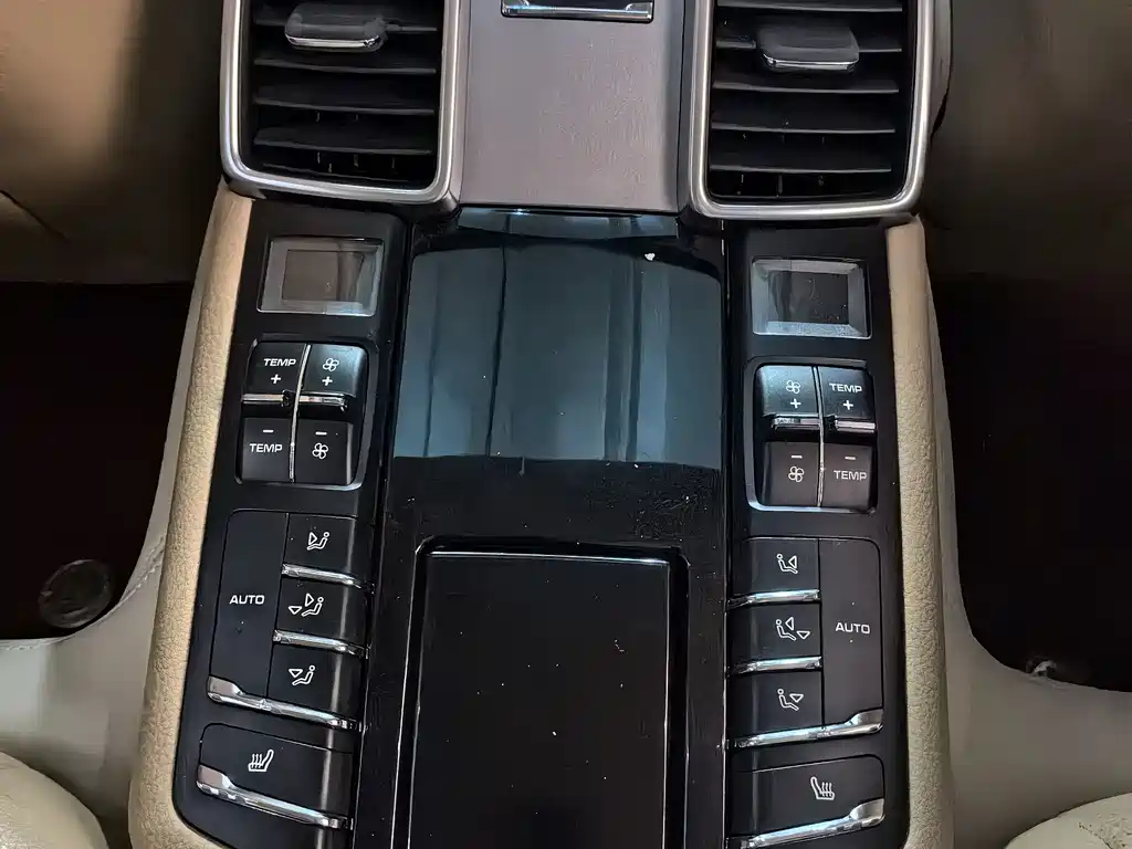 Porsche Panamera 2015 — фото 10