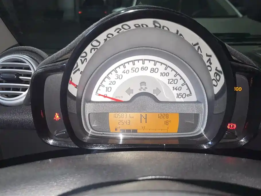 smart Fortwo 2014 — фото 14