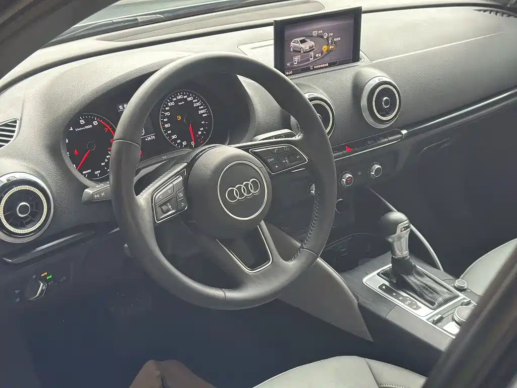 Audi A3 2020 — фото 22