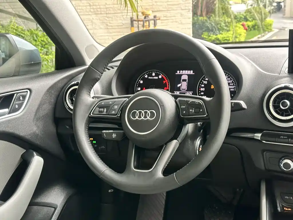 Audi A3 2020 — фото 21