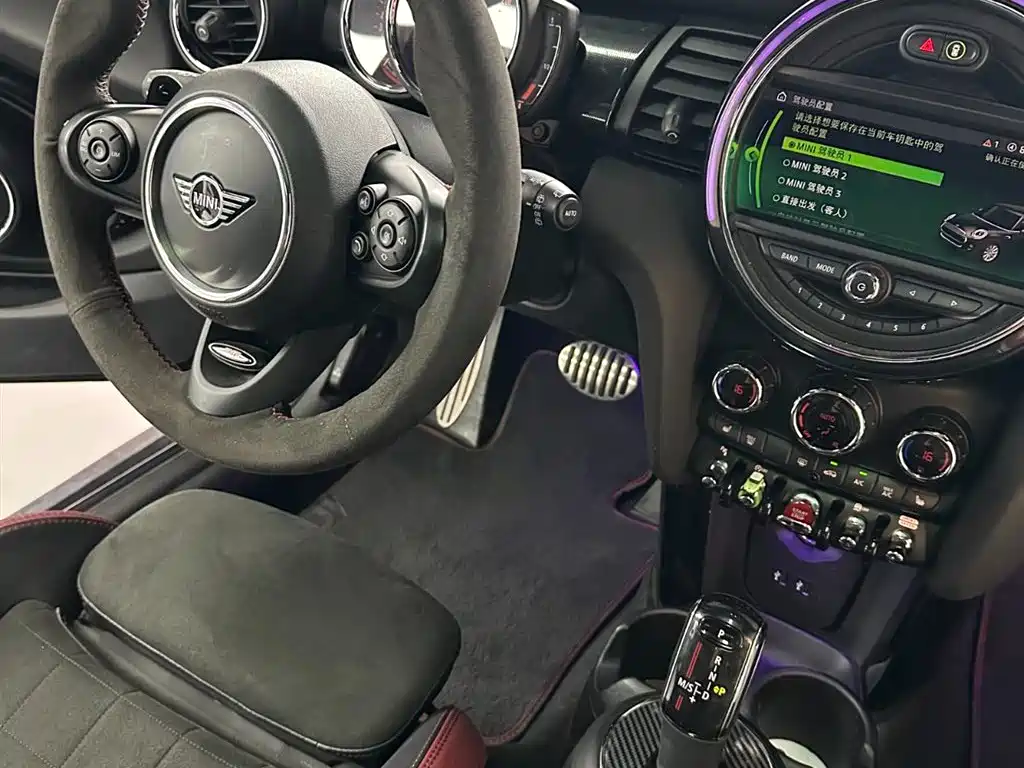 MINI JCW 2019 — фото 10