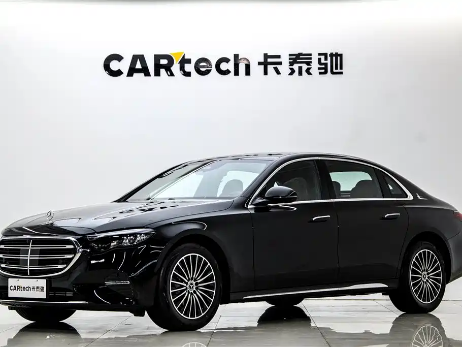Mercedes-Benz E-Class 2025 — фото 7