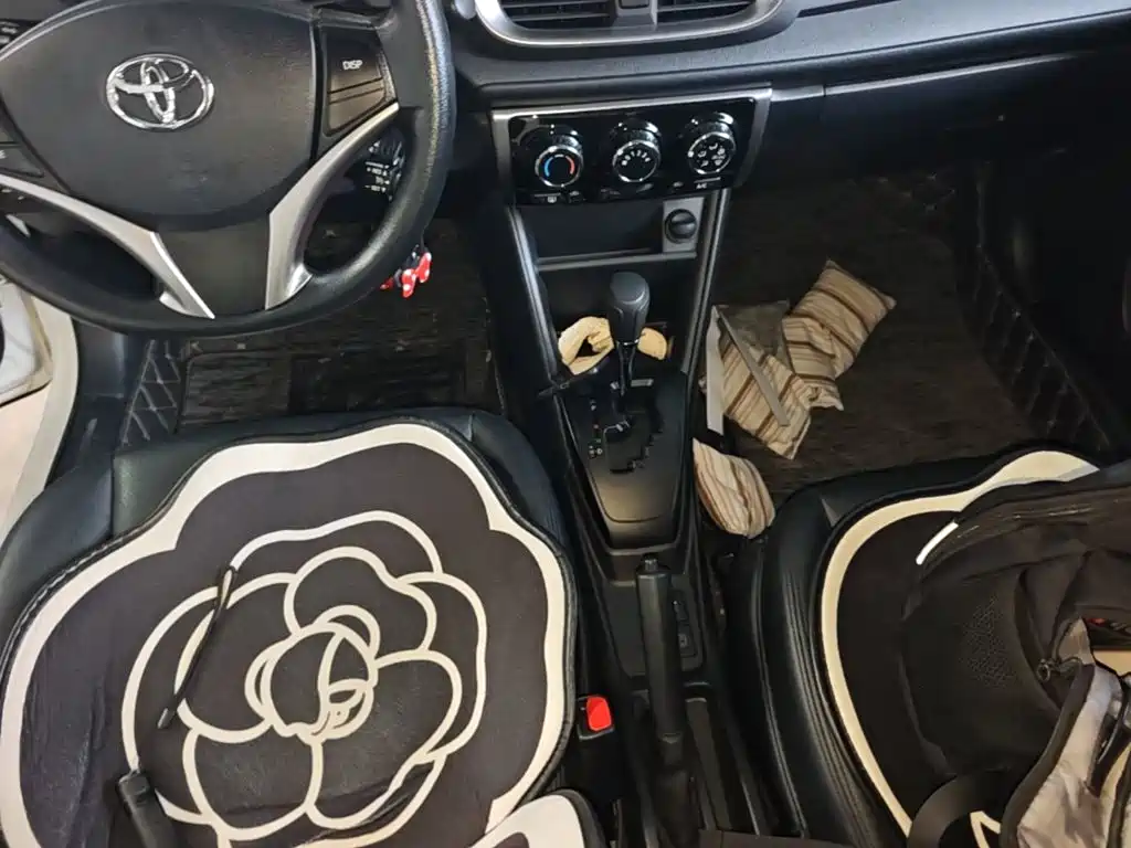 Toyota Yaris L 2023 — фото 14