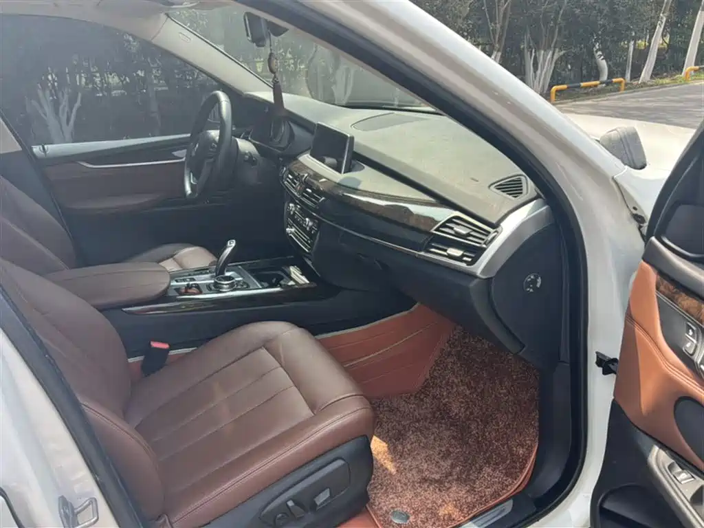 BMW X5 2015 — фото 19