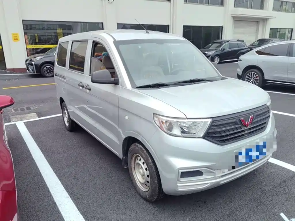Wuling Hongguang V 2021 — фото 4