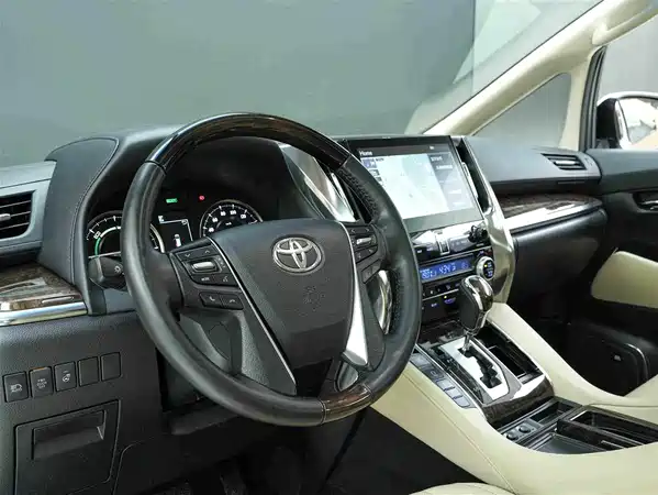 Toyota Alphard 2023