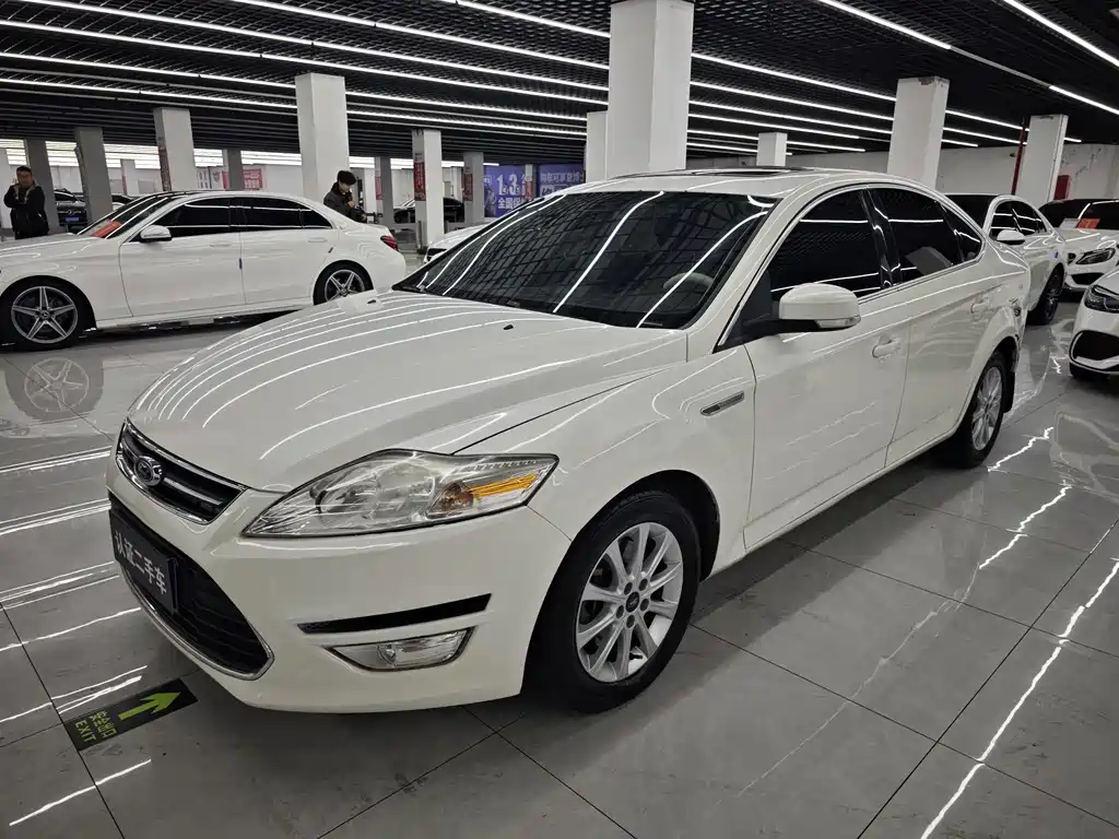 Ford Mondeo 2014 — фото 2