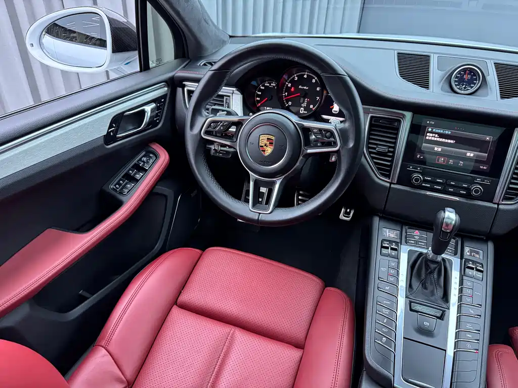 Porsche Macan 2017 — фото 6