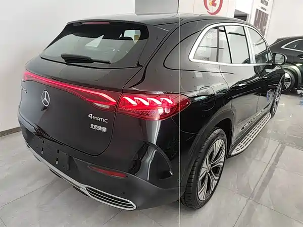 Mercedes-Benz EQE SUV 2024