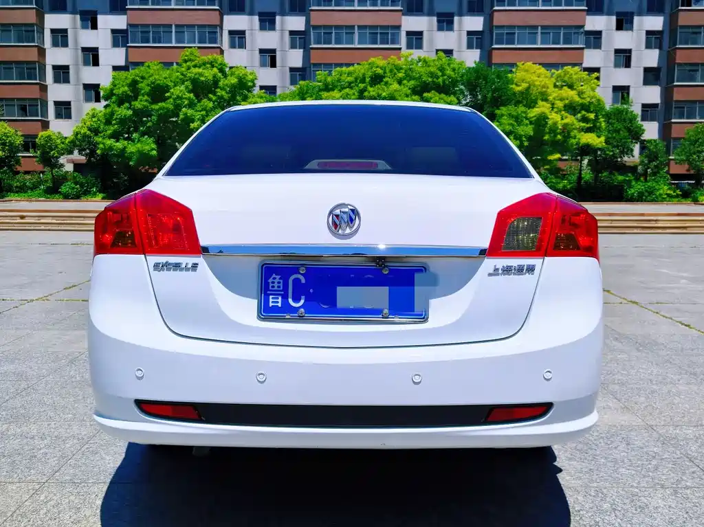 Buick Excelle 2014 — фото 14