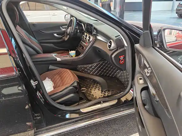 Mercedes-Benz C-Class 2019
