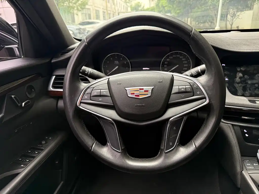 Cadillac CT6 2021 — фото 12