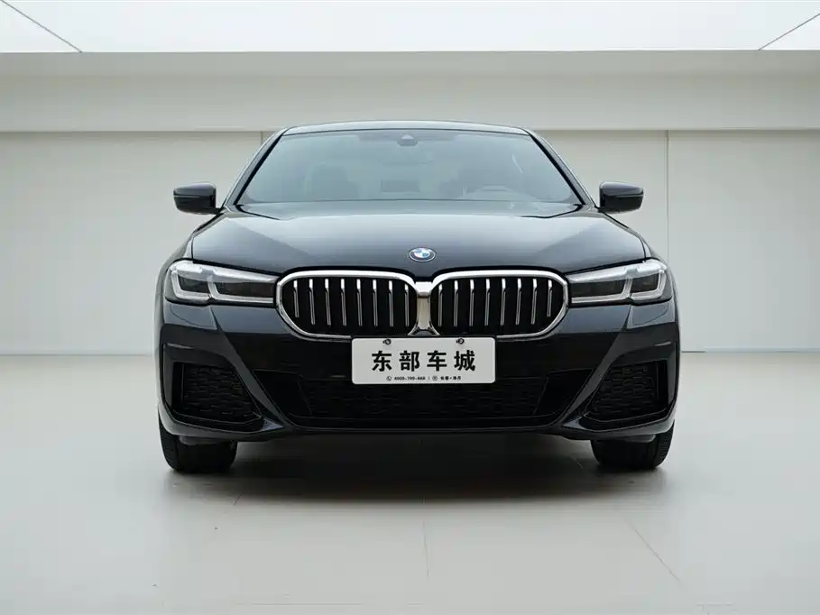 BMW 5 Series 2024 — фото 11