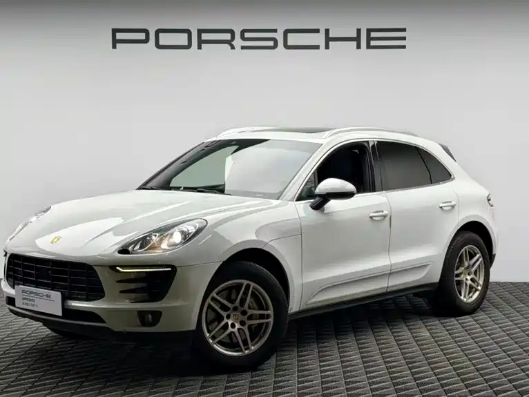 Porsche Macan 2015 — фото 1