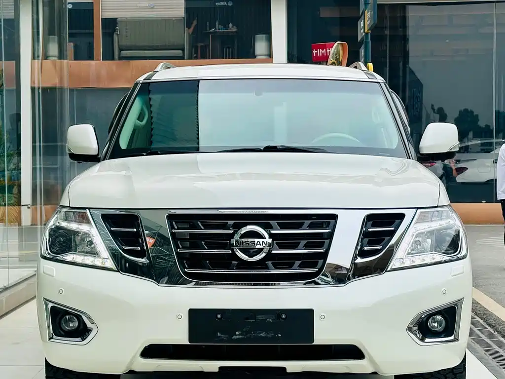 Nissan Patrol 2017 — фото 2