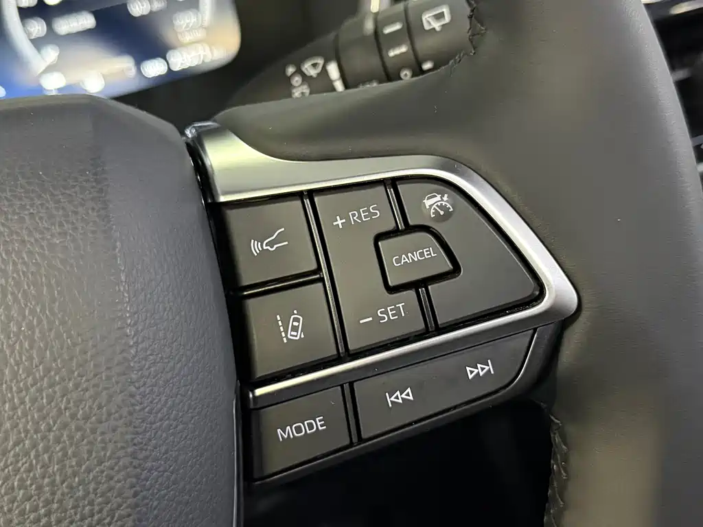 Toyota Crown Kluger 2025 — фото 13