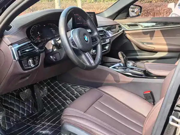 BMW 5 Series 2020