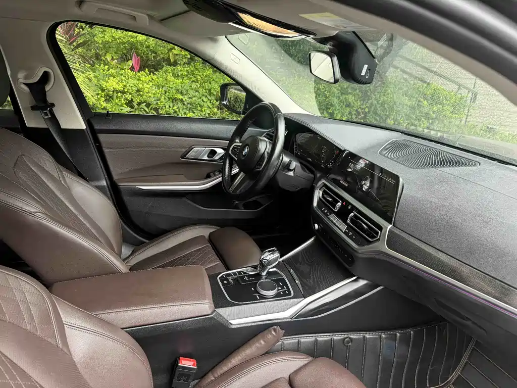 BMW 3 Series 2022 — фото 13