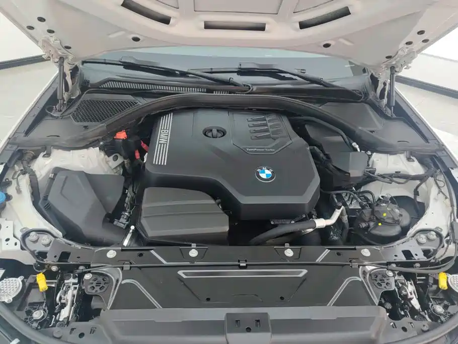 BMW 3 Series 2021 — фото 10