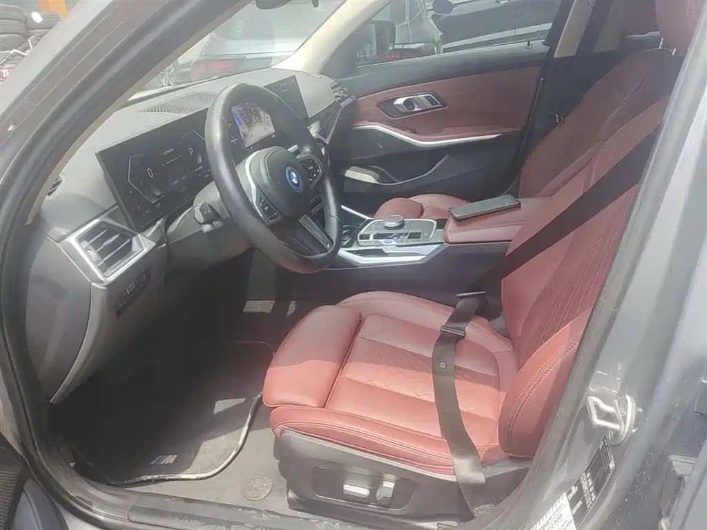 BMW i3 2022 — фото 15