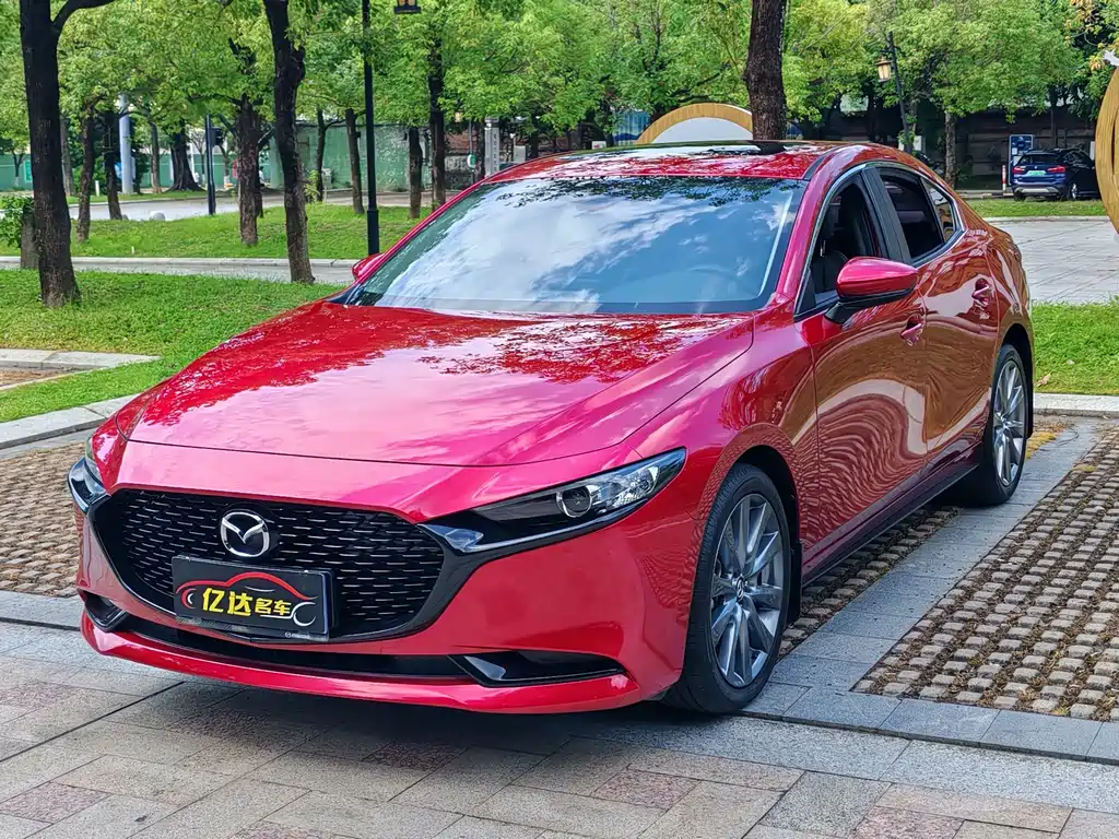 Mazda 3 Axela 2025 — фото 1